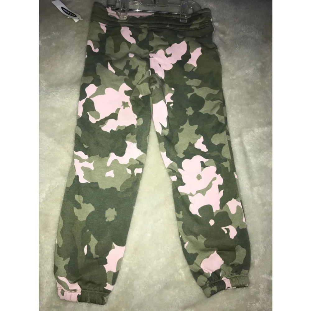Old Navy Girl’s Camo Sweatpants Size 5